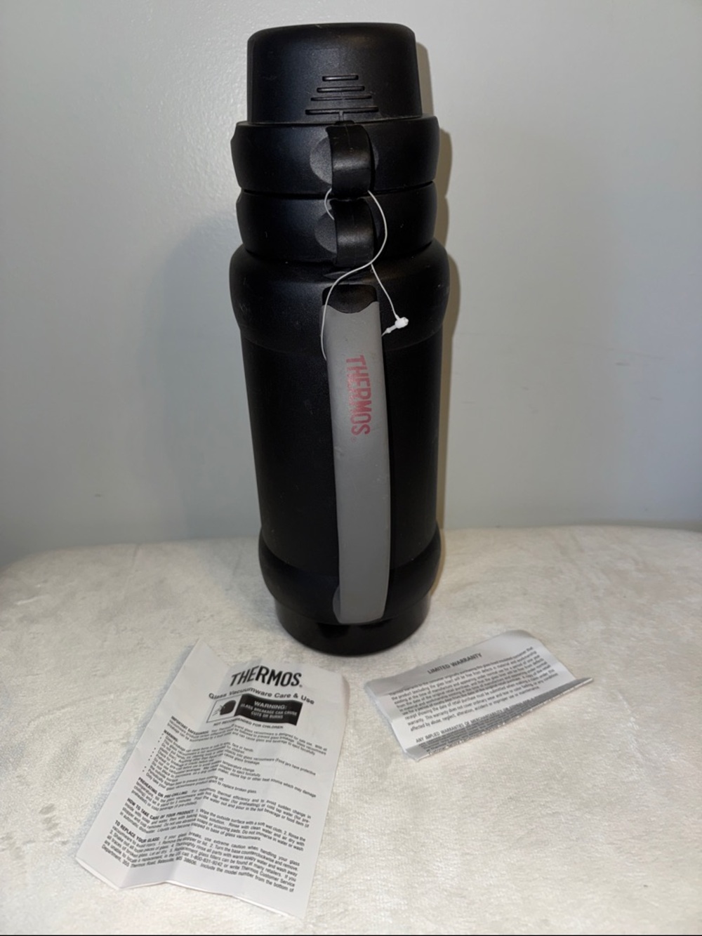NEW Thermos Limited 32-34-100 Insulated 1.0L 34oz Glass lined Vacuum ware 2 Cups